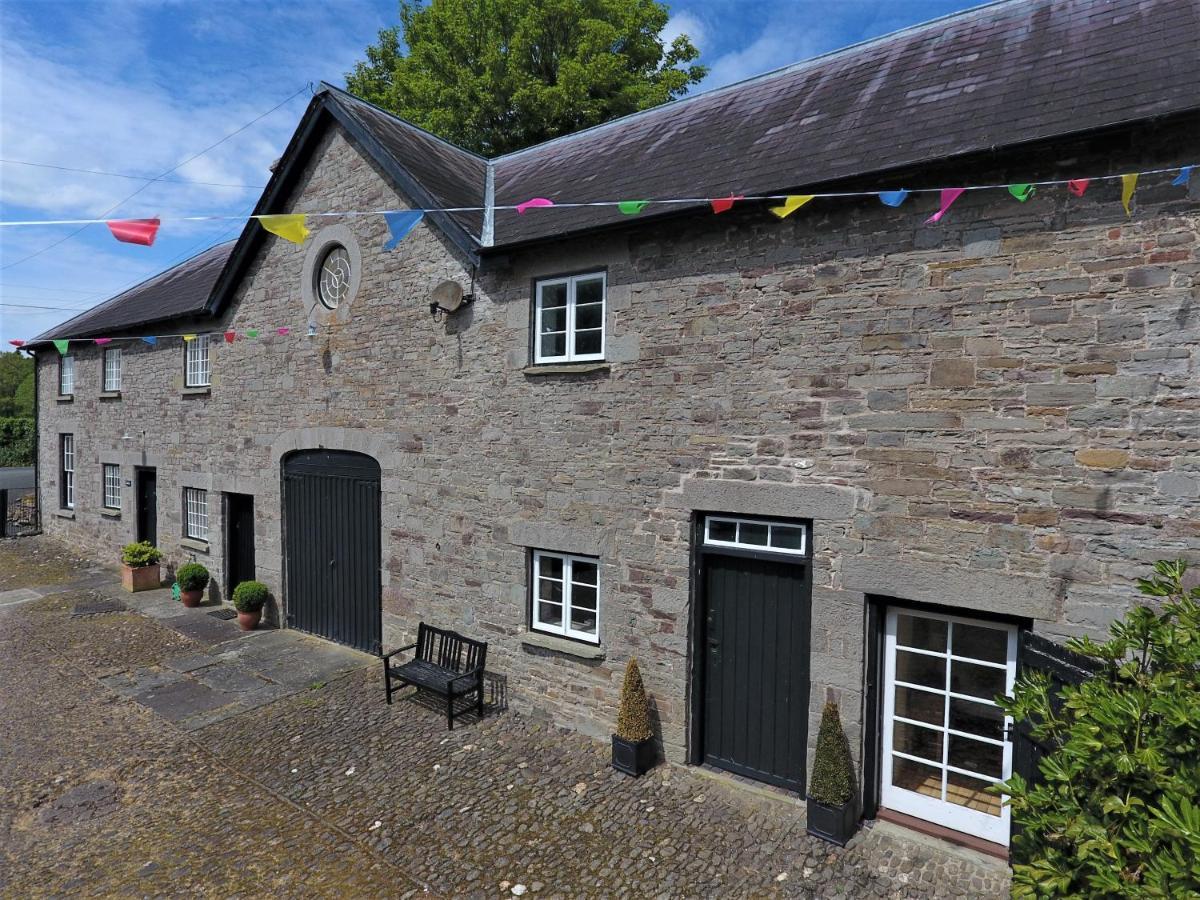 Glanhenwye Courtyard Cottages Glasbury Zewnętrze zdjęcie