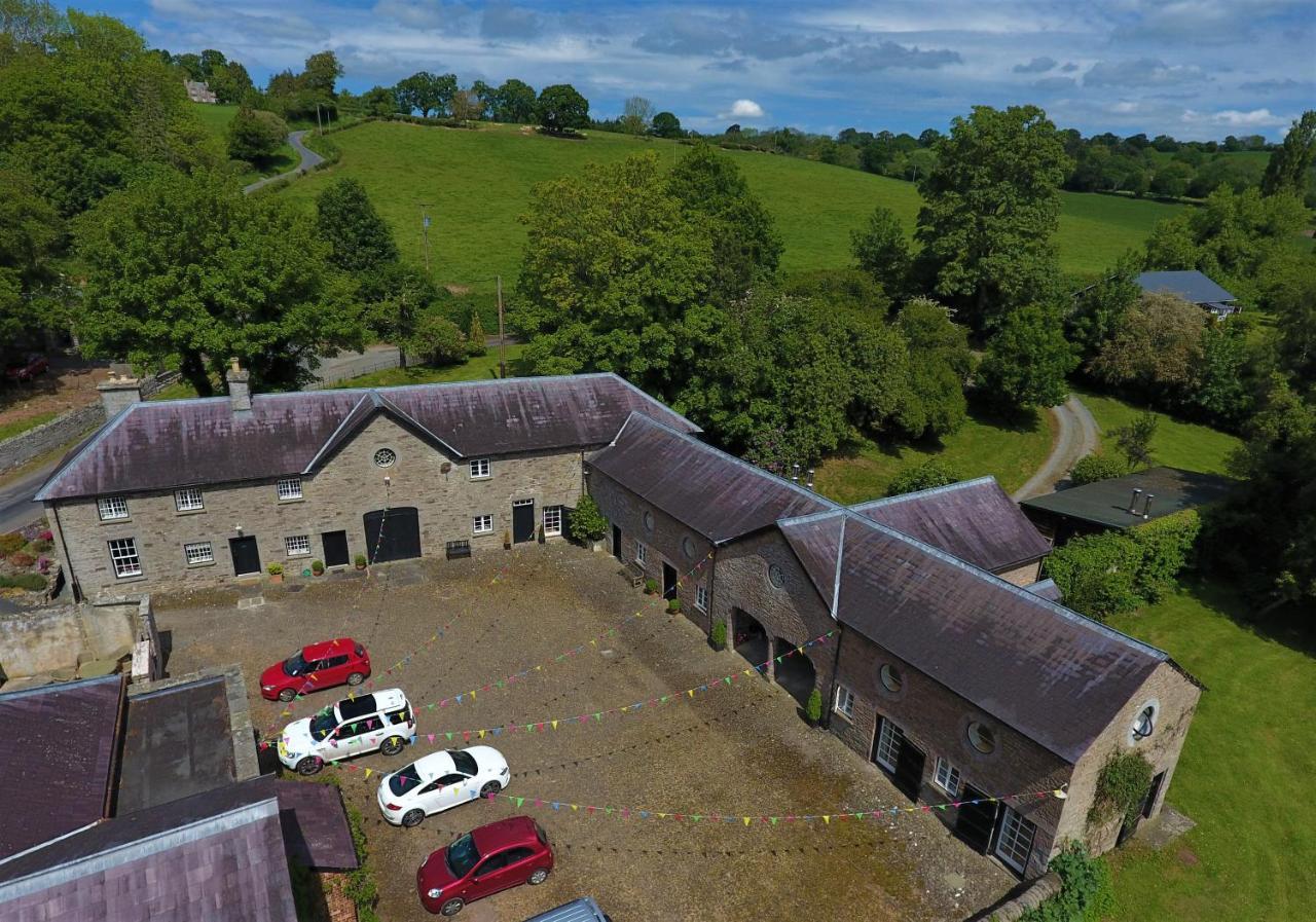Glanhenwye Courtyard Cottages Glasbury Zewnętrze zdjęcie