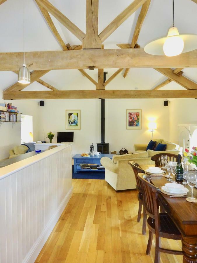 Glanhenwye Courtyard Cottages Glasbury Zewnętrze zdjęcie